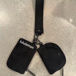 Lululemon Dual pouch wristlet keychain in black